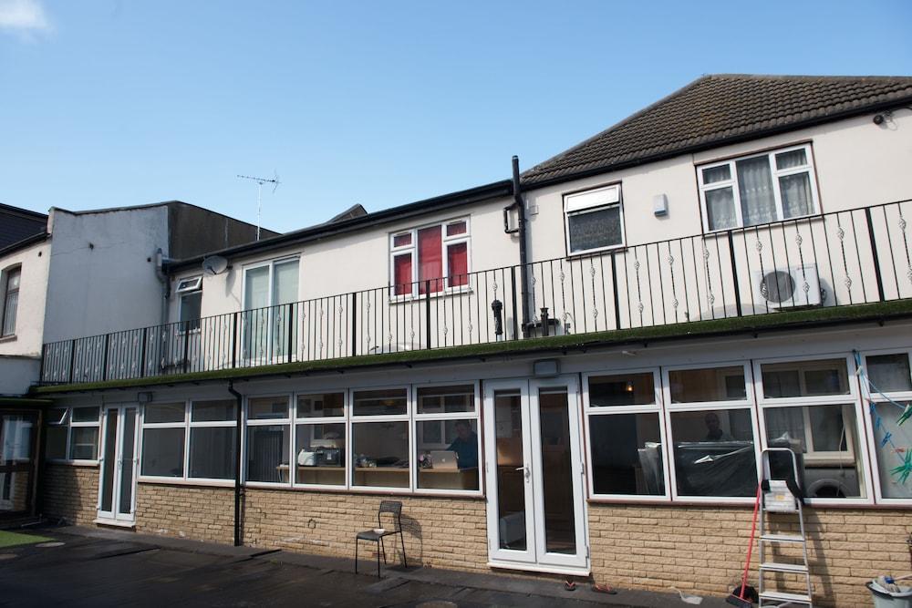The Ne Ville London Exterior photo